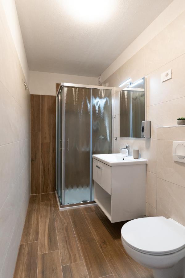 Tramontana And Maestral Apartment Izola Exterior photo